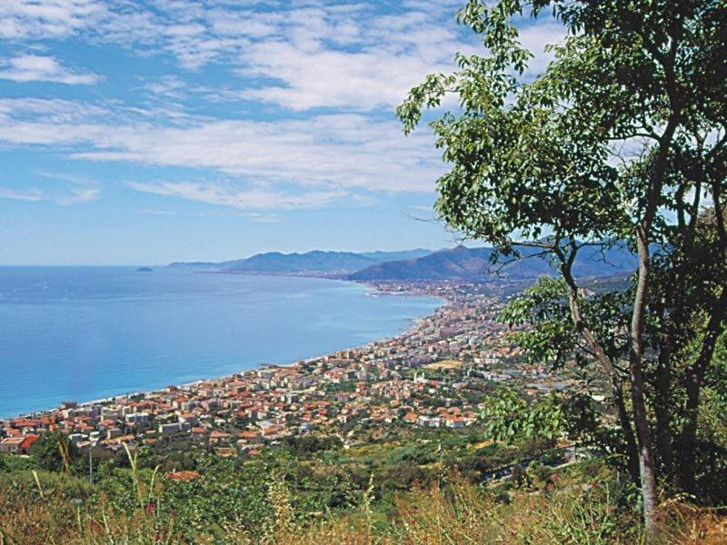 Ligure Residence ボルジョ・ヴェレッツィ エクステリア 写真