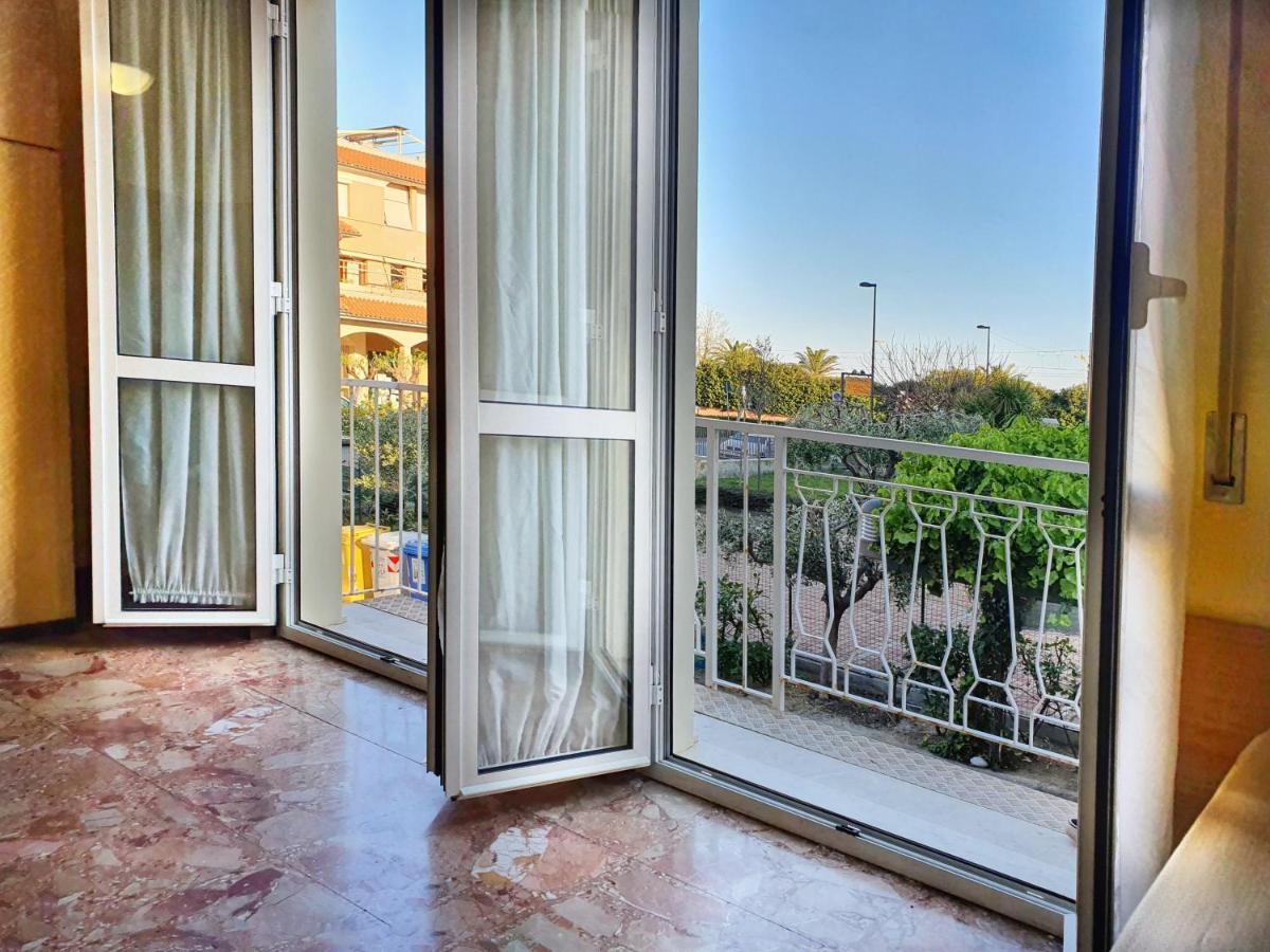 Ligure Residence ボルジョ・ヴェレッツィ エクステリア 写真